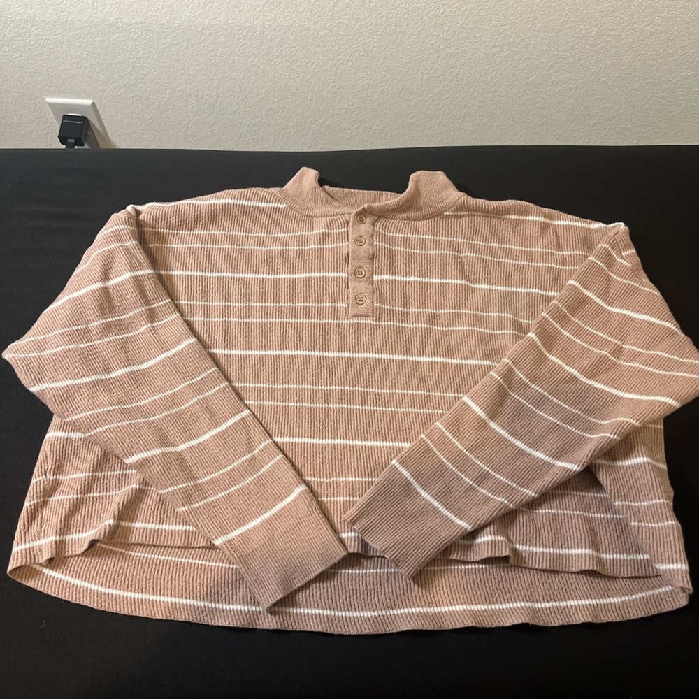 Cropped sweater